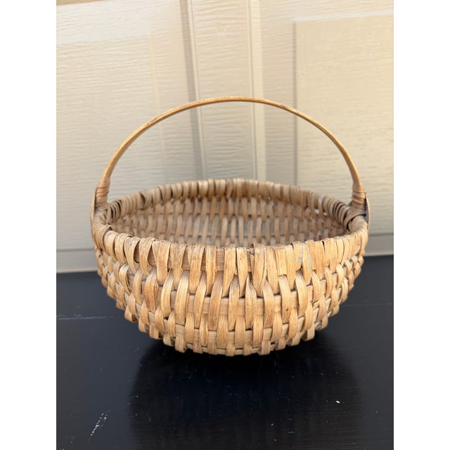 Antique American Splint Oak Basket With Handled Form, Late 19th Century For Sale - Image 4 of 13