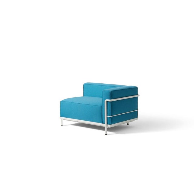 Le corbusier 3 faueuil grand confort, méridienne outdoor armchair for cassina an armchair with an iconic design, with just...