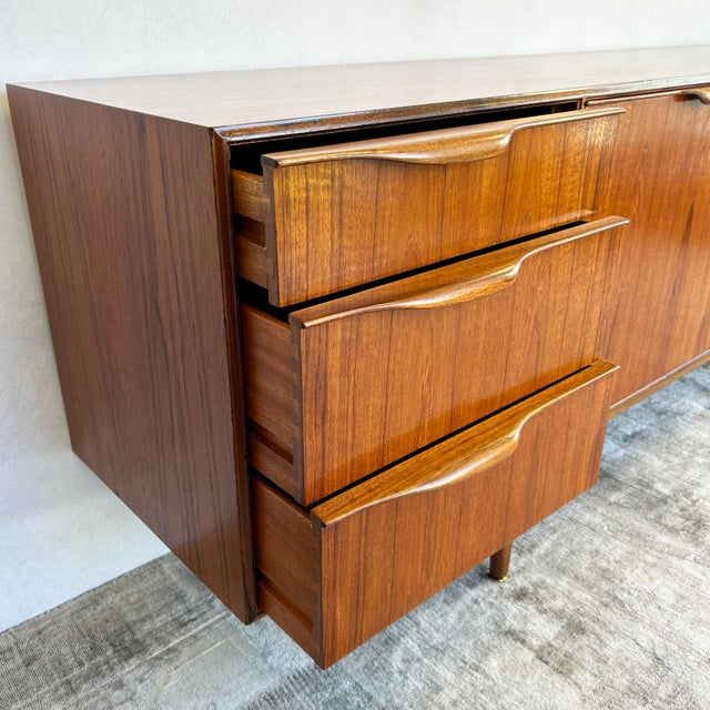 Dunvegan Sideboard by Tom Robertson for McIntosh, 1960s For Sale - Image 13 of 18