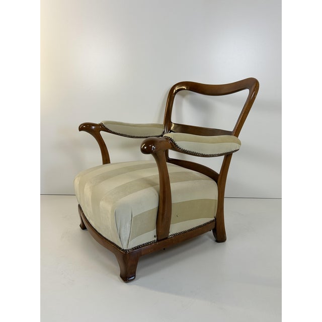 1950s Vintage Reading Chair in the style of Paolo Buffa, 1950s For Sale - Image 5 of 12