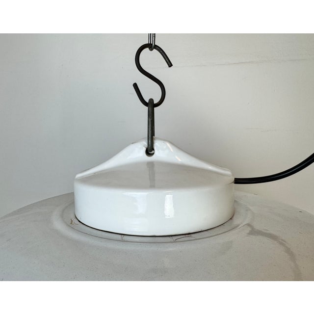 Mid-Century Modern Industrial Grey Enamel Factory Pendant Lamp with Glass Cover, 1960s For Sale - Image 3 of 18