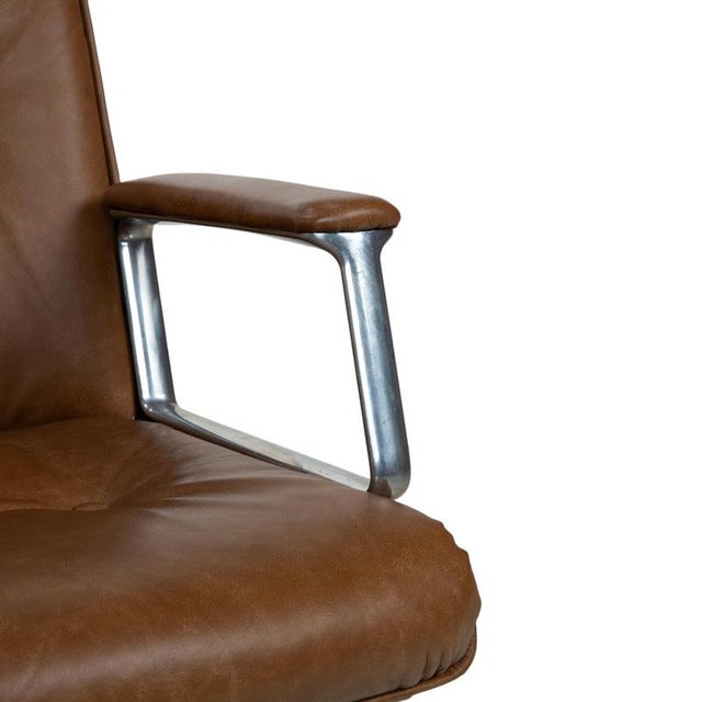 Wood T69 Table and Swivel Chairs in Wood, Cognac Leather and Chrome by Osvaldo Borsani, Set of 5 For Sale - Image 7 of 18