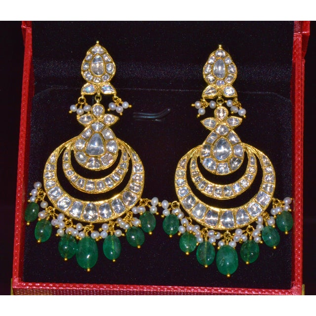 Estate Natural 8.30ct Polki Diamond & 28.30ct Emerald 22k & 18k Gold Chandelier Earrings, Pair For Sale - Image 11 of 13