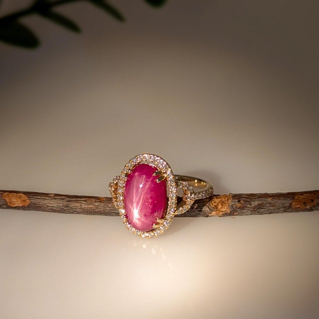 5.9Ct Oval Star Ruby Ring With Natural Diamond Accents in Solid 14k Gold, Size 6.75 For Sale - Image 4 of 6