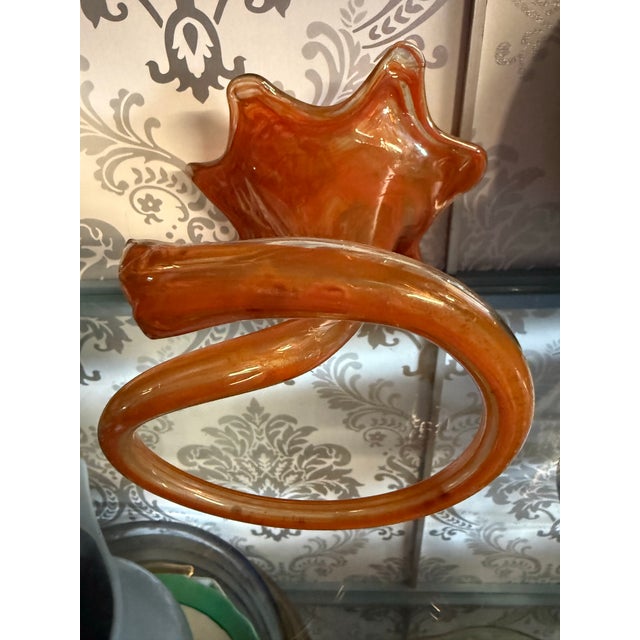 Stickley Vintage 1970''s Art Glass Tulip Swirl Vase For Sale - Image 4 of 7