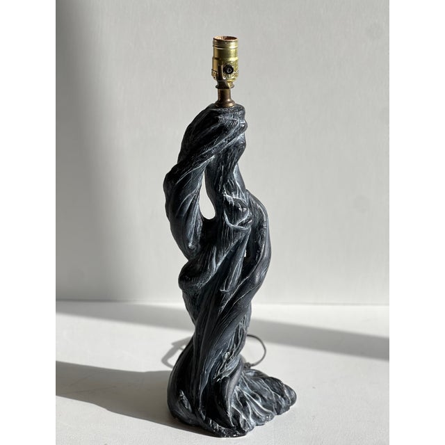 Vintage Sculptural Twisted Table Lamp | John Dickinson–Style Organic Modern Statement | 1970s–1980s For Sale - Image 16 of 17