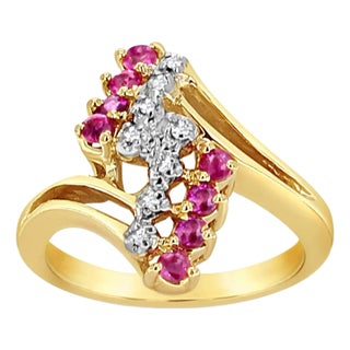 Ruby Diamond Cluster Ring 14k Yellow Gold, Size 6 For Sale