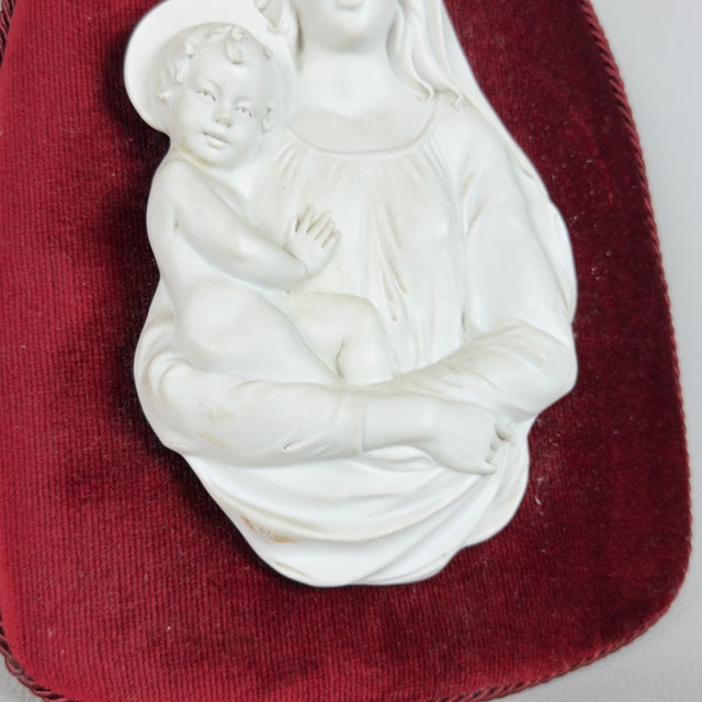 Vintage Relief Wall Sculpture Madonna Child Porcelain Biscuit from Benacchio For Sale - Image 6 of 11