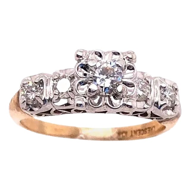 10 Karat Two-Tone Gold Diamond Engagement Ring 0.60 TDW, Size 7.25 For Sale