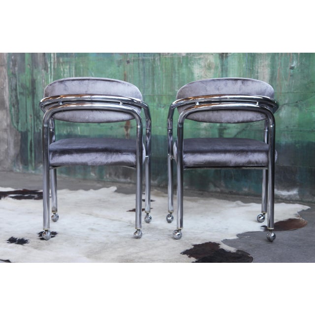 1970s Postmodern Chrome Armchair in the Manner of John Mascheroni Grey Velvet, Casters For Sale - Image 6 of 17