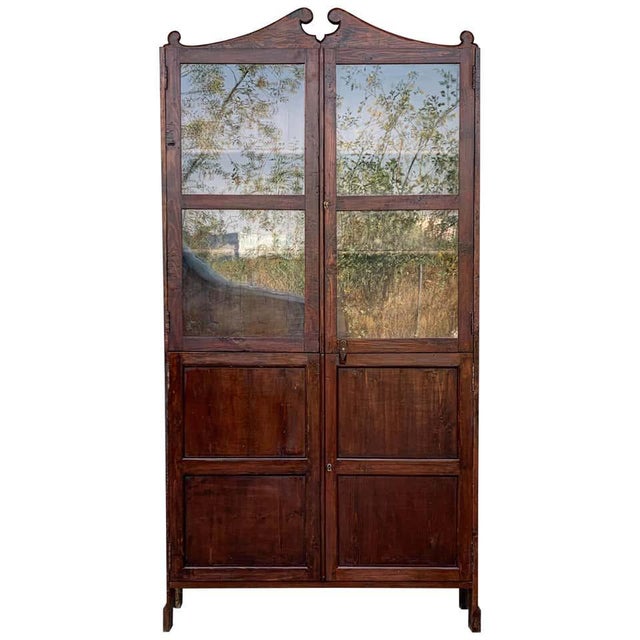 18th Century Cupboard or Bookcase With Glass Vitrine, Walnut, Spain Restored For Sale - Image 12 of 12