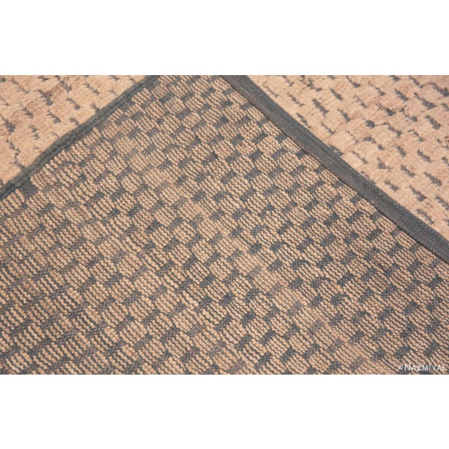 Early 21st Century Large Decorative Modern Central Asian Rug For Sale - Image 5 of 5