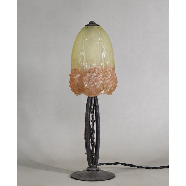 Art Deco Hettier Vincent & Muller Freres French Art Deco Hydrangea Lamp in Wrought Iron - 1920s For Sale - Image 3 of 10