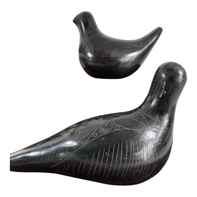 Pair of Vintage Mexican Black Clay Bird Sculptures, Mid-Century Folk Art For Sale