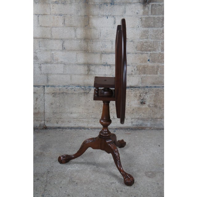 1980s 20th C. English Chippendale Style Logan Tilt Top Birdcage Tea Table Ball & Claw For Sale - Image 5 of 12