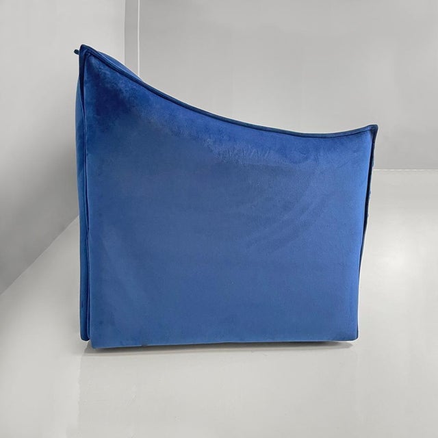 1980s Italian Modern Modular Sofa in Blue Velvet, 1980s, Set of 5 For Sale - Image 5 of 16