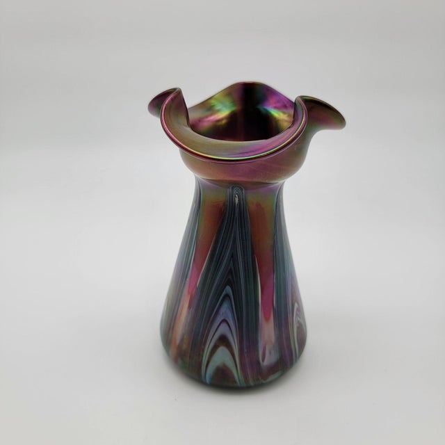 1900 - 1909 Antique Art Nouveau Josef Rindskopf Bohemian Pulled Feather Iridescent Art Glass Vase For Sale - Image 5 of 9
