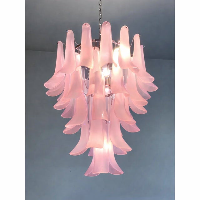 Contemporary and luxury Murano Glass frosted Selle Chandelier Frosted “Selle ” elements in Murano glass poured over a mold...