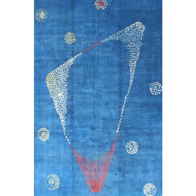 Mid-Century Modern Rug With Modern Design in Medium Blue, Sapphire Blue Color For Sale - Image 4 of 13