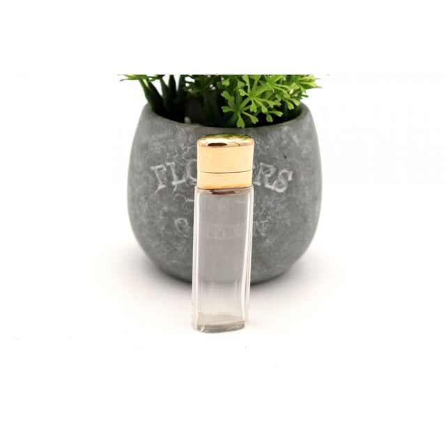 Perfume Bottle in Glass and 15K Gold, in Worn conditions. Designed 1890 to 1919