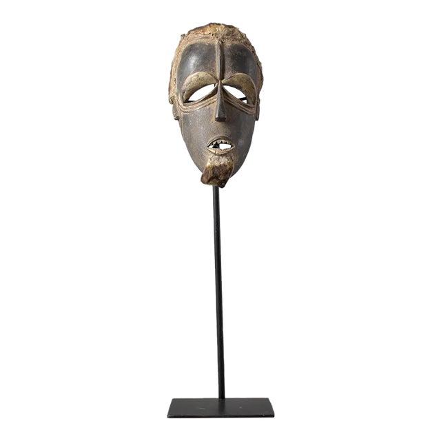 Early 20th Century Bété Carved Wood Gre Mask With Fur Côte d'Ivoire For Sale
