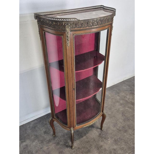 Napoleon III Display Cabinet with Curved Glass For Sale - Image 6 of 11