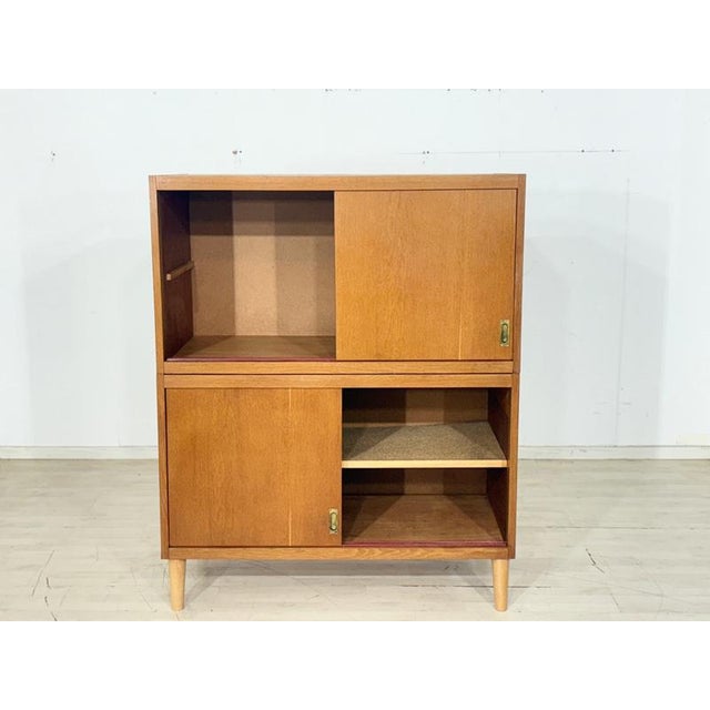 Mid-Century Modern Highboard in Oak, 1960s For Sale - Image 3 of 13