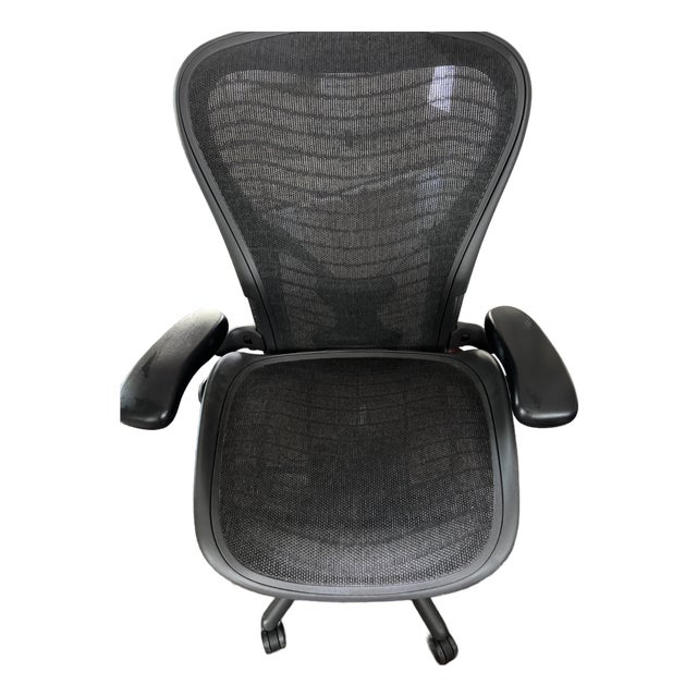 Herman Miller Aeron Size C Ergonomic Office Chair - Adjustable, Black Mesh For Sale