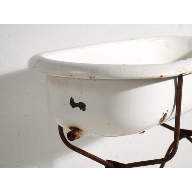 Bathtub in Enamelled Iron, Central Europe, 1950 For Sale - Image 9 of 12