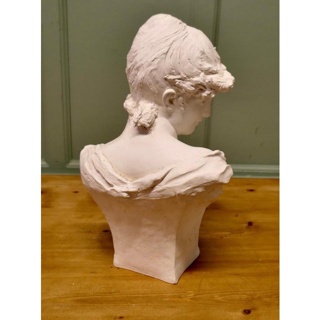 Art Nouveau Bust of a Lady after Alfred Foretay, 1940 For Sale - Image 4 of 8