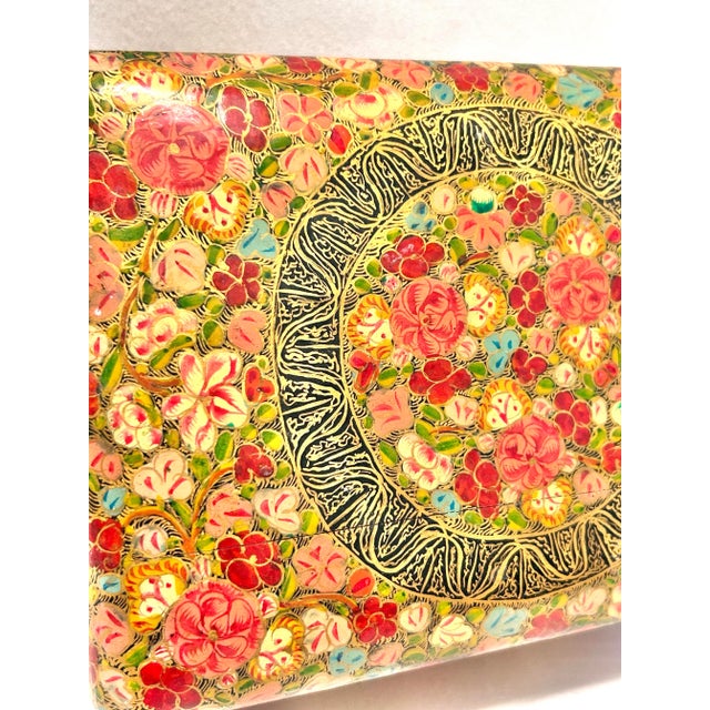 Red Vintage Kashmiri Papier-Mâché Floral Box, Large Hand-Painted Indian Keepsake Box For Sale - Image 8 of 11