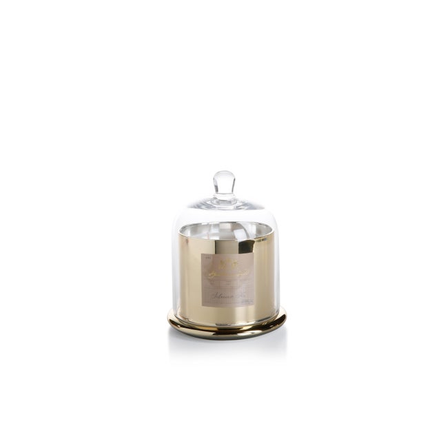 Classic and vintage is your style, so you'll love this beautiful scented candle. It comes in a delightful vessel...
