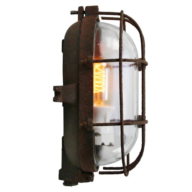 1950s Vintage Industrial Rust Cast Iron and Clear Glass Wall Lamp from Industria Rotterdam For Sale - Image 5 of 5