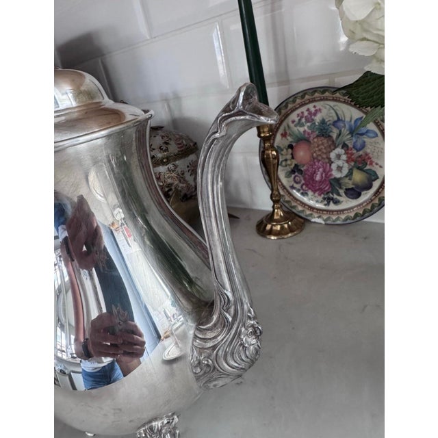 Platinum 1940s Sheridan Silver Co Silver Plated Tea Pot Silver on Copper Flower Design 4 Footed For Sale - Image 8 of 12