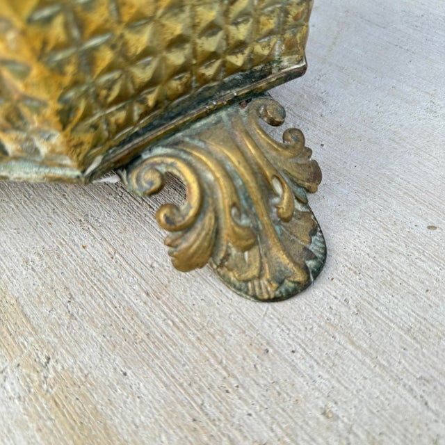 Antique Brass Coal or Kindling Scuttle With Removable Liner For Sale - Image 11 of 12