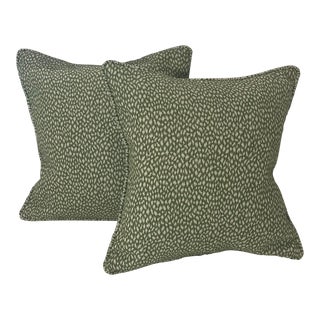 Pair of Thibaut Citra in Grass Square Pillows For Sale