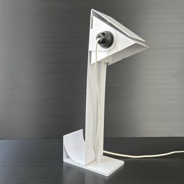 Vintage Table Lamp in White Lacquered Bent Metal, 1970s For Sale - Image 14 of 15