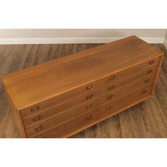 1960s Johnson Furniture Paul Frankl Mid Century Modern Dresser For Sale - Image 5 of 13