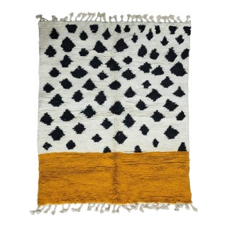 Handmade Berber Wool Rug - 8.1 X 6.3 Ft For Sale