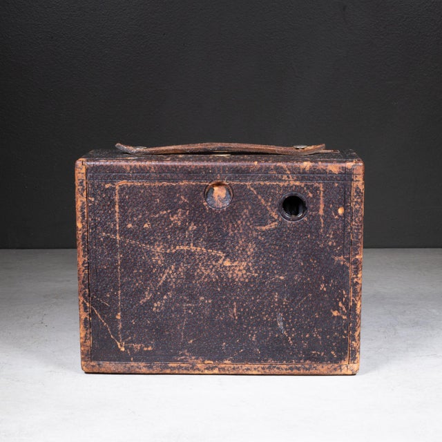 Red Antique Kodak No. 4 Model E Folding Camera c.1897-1910 For Sale - Image 8 of 9