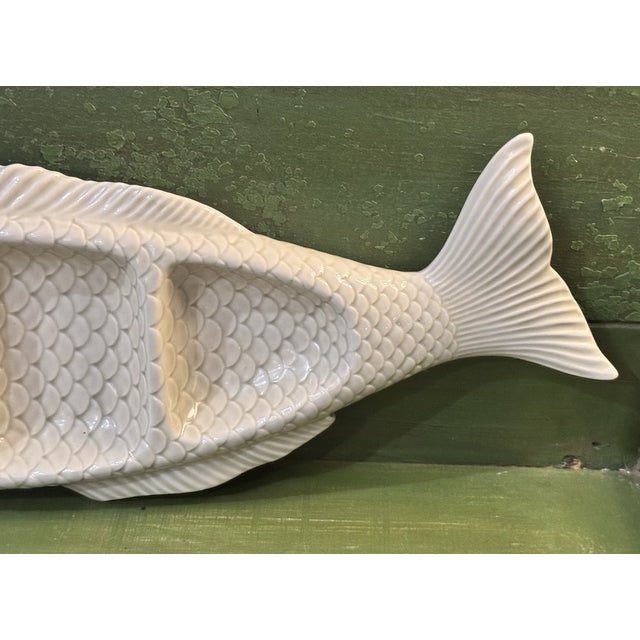 1990s Vintage MCM Fitz & Floyd 1975 Hand Painted Large Fish Platter For Sale - Image 5 of 6