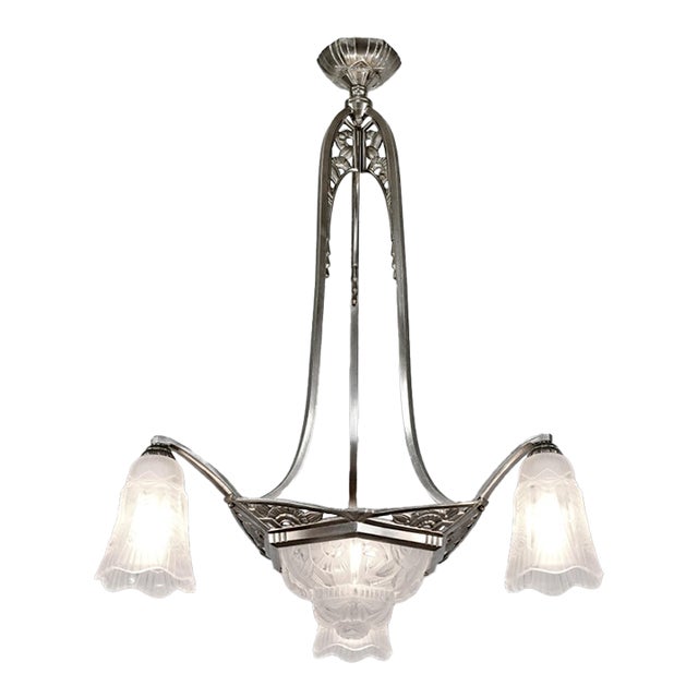 French Art Deco Chandelier by Maynadier - 1930s Nickeled Bronze & Frosted Glass For Sale