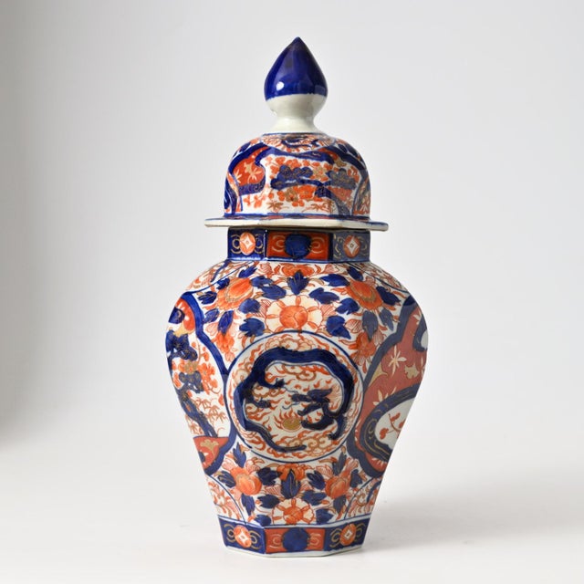 Antique Japanese Imari Porcelain Lidded Vase, 1890s For Sale - Image 3 of 14