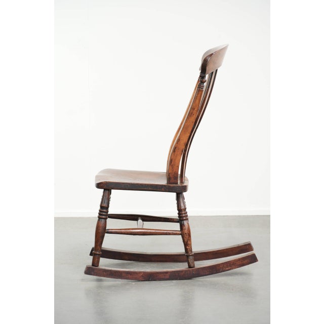 English Windsor Rocking Chair in Oak For Sale - Image 5 of 12