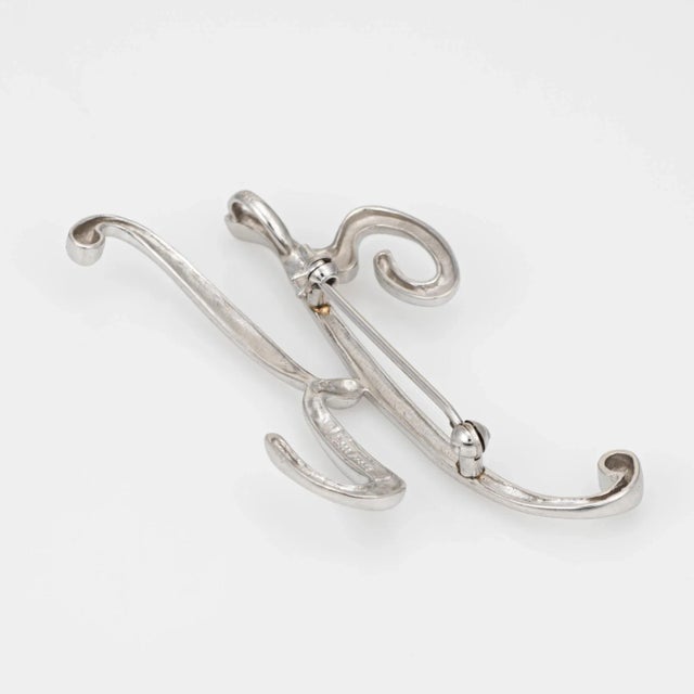 Letter K Pendant Brooch Vintage Platinum Large Initial Script Estate Jewellery For Sale - Image 4 of 4