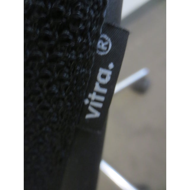 Vitra Medapal Ergonomic Office Chair in Black For Sale In New York - Image 6 of 6