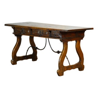 17th Century Spanish Walnut Table, 1650s For Sale