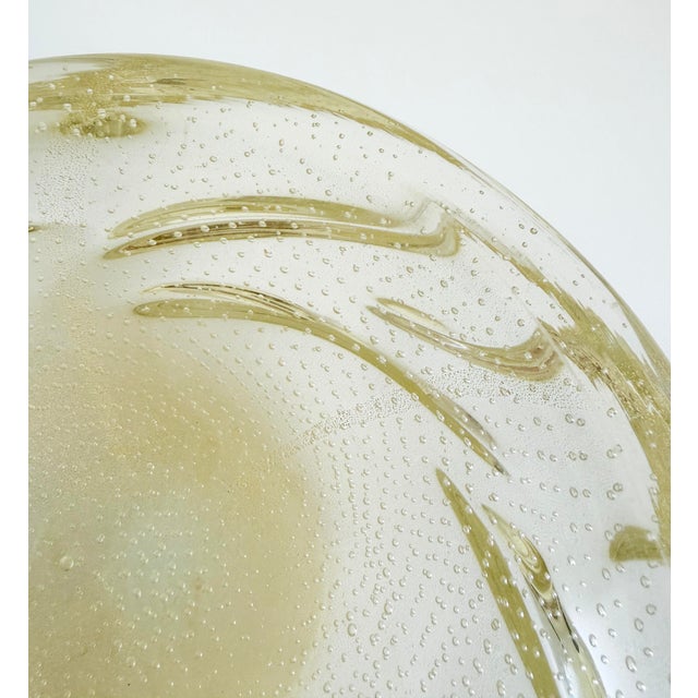 Large 1960s Murano Archimede Seguso Gold Fleck Bullicante Bowl, Attributed For Sale In Sacramento - Image 6 of 14