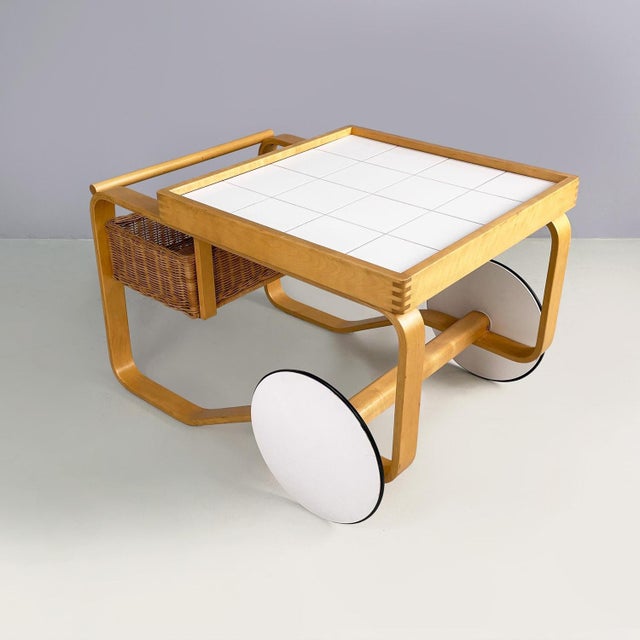 Modern Finnish Wood, Wicker Cart Tea Trolley 900 attributed to Alvar Aalto for Artek, 1970s For Sale - Image 3 of 18