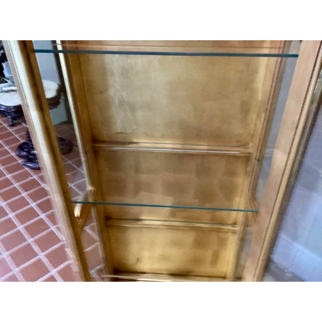 Wood Weiman Vintage Hollywood Regency Style Gold Lighted Curio Display Cabinet 1940s Lighted With Drawer For Sale - Image 7 of 17
